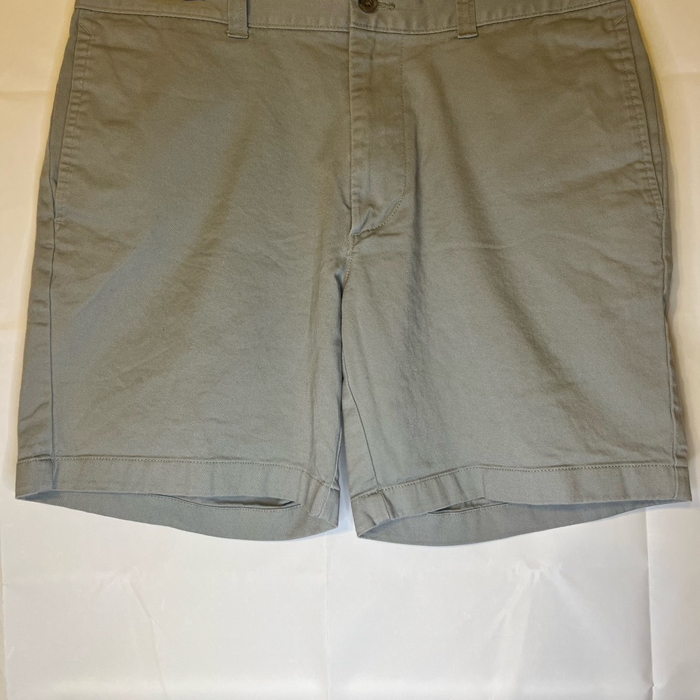 J. Crew Men's Flat Front Chino Shorts - Light Sage Country Club Preppy Casual